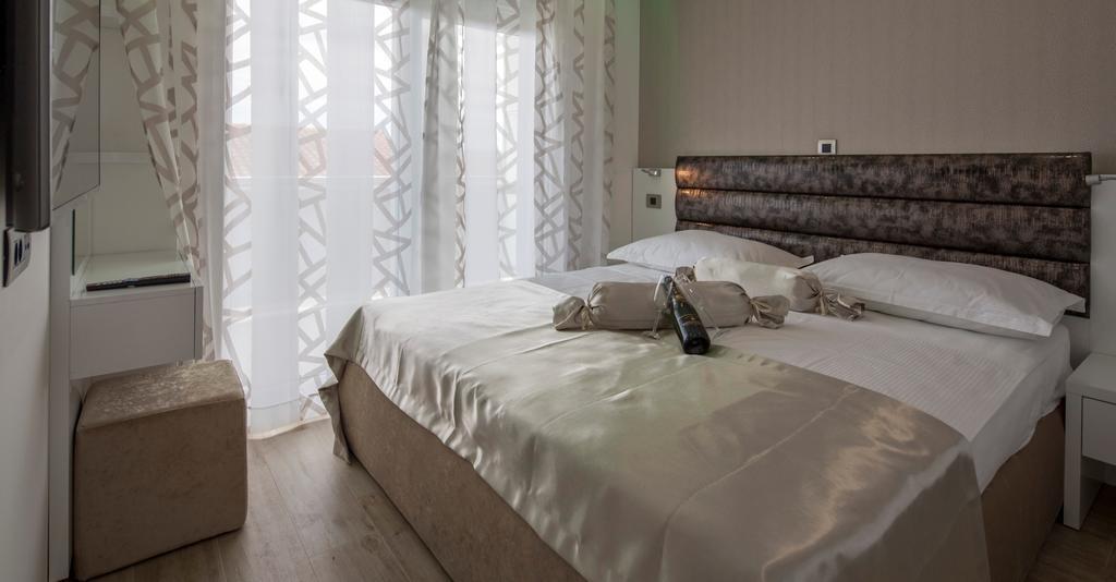 Apartments The Seasons Residence Omiš Szoba fotó