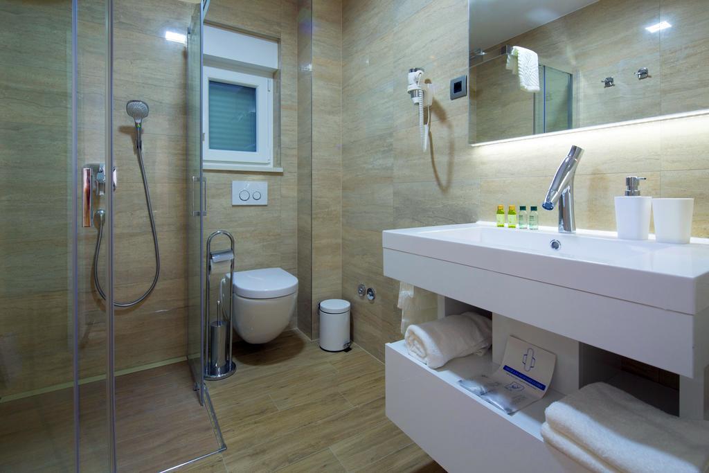 Apartments The Seasons Residence Omiš Kültér fotó